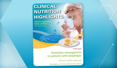 Die Abbildung der Publikation "Clinical Nutrition Highlights" zeigt eine ältere Dame, die ein Glas Wasser trinkt.