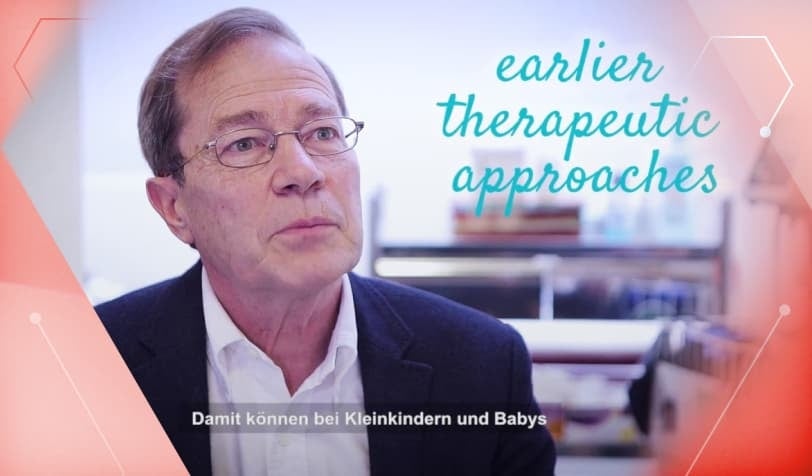 Das Vorschaubild des Videos zeigt einen Arzt, der die Anwedung des CoMiSS® zeigt.